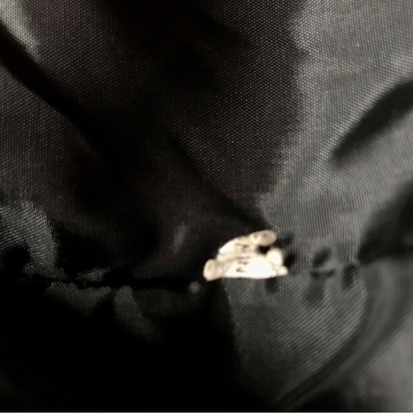 80s forest green vintage leather jacket, gathered waist, puff shoulders no size - Picture 7 of 12